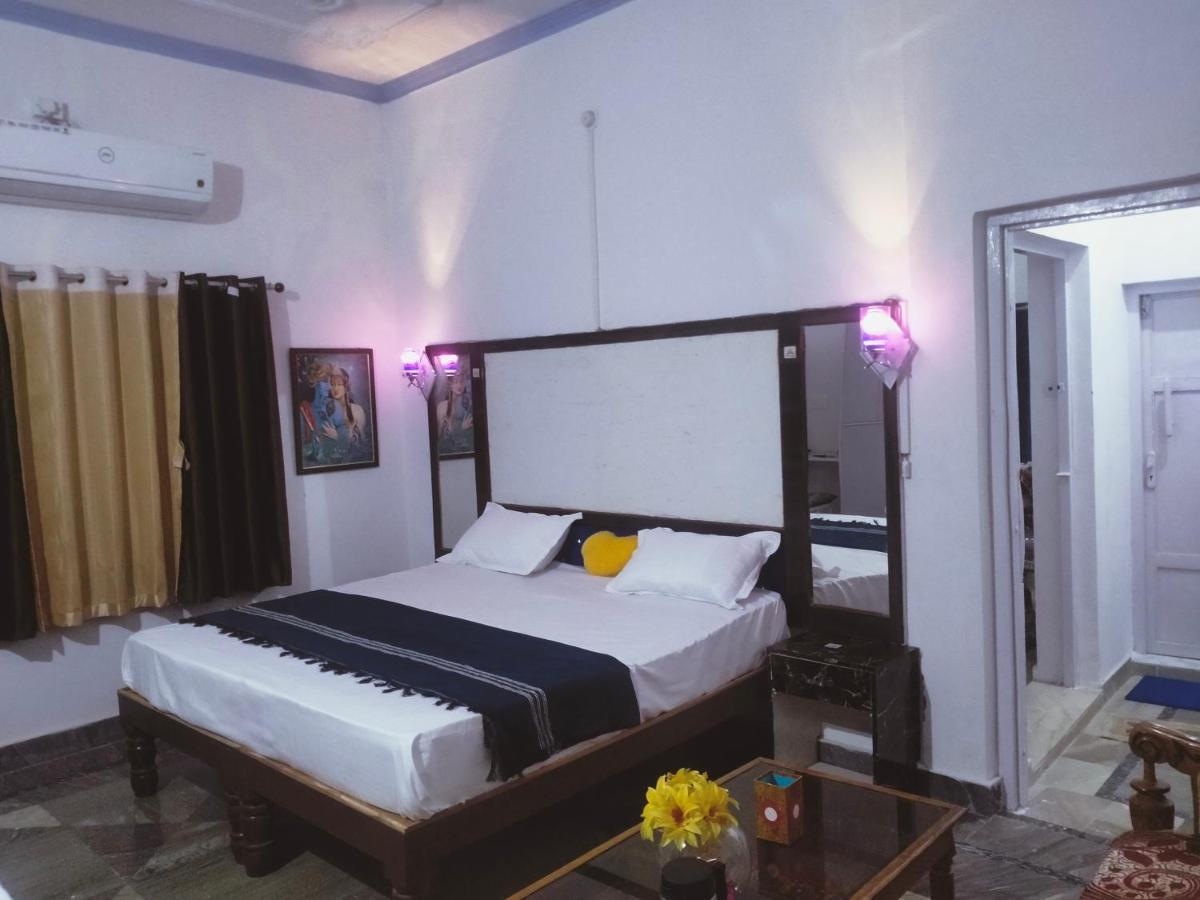 Eastern Gate Homestay Khajuraho Bagian luar foto