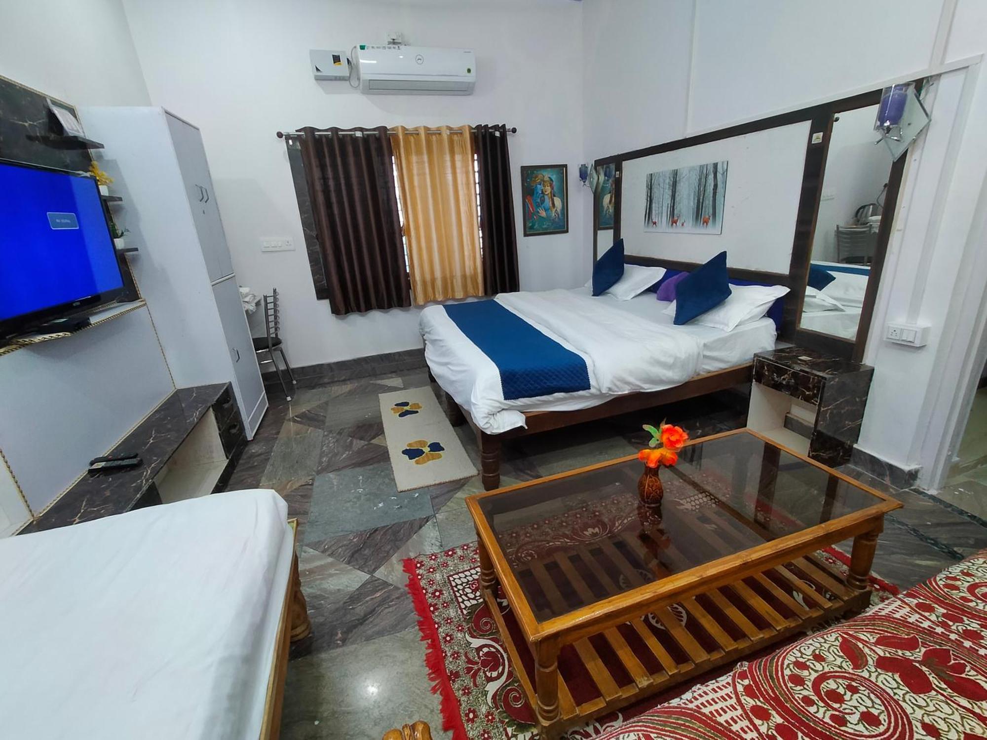 Eastern Gate Homestay Khajuraho Bagian luar foto